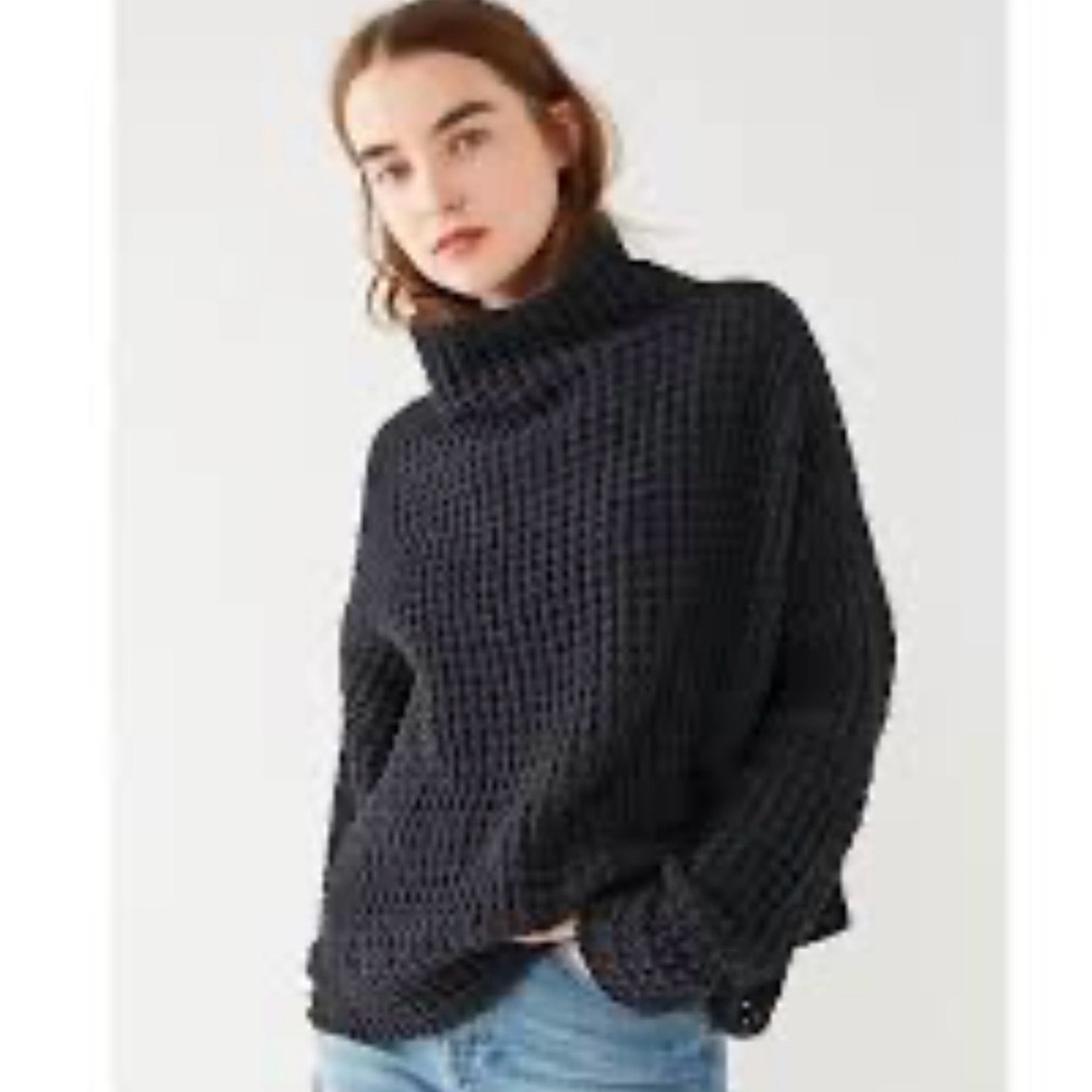 Urban Outfitters Navy Blue Chunky Waffle Knit Turtleneck Sweater S/P